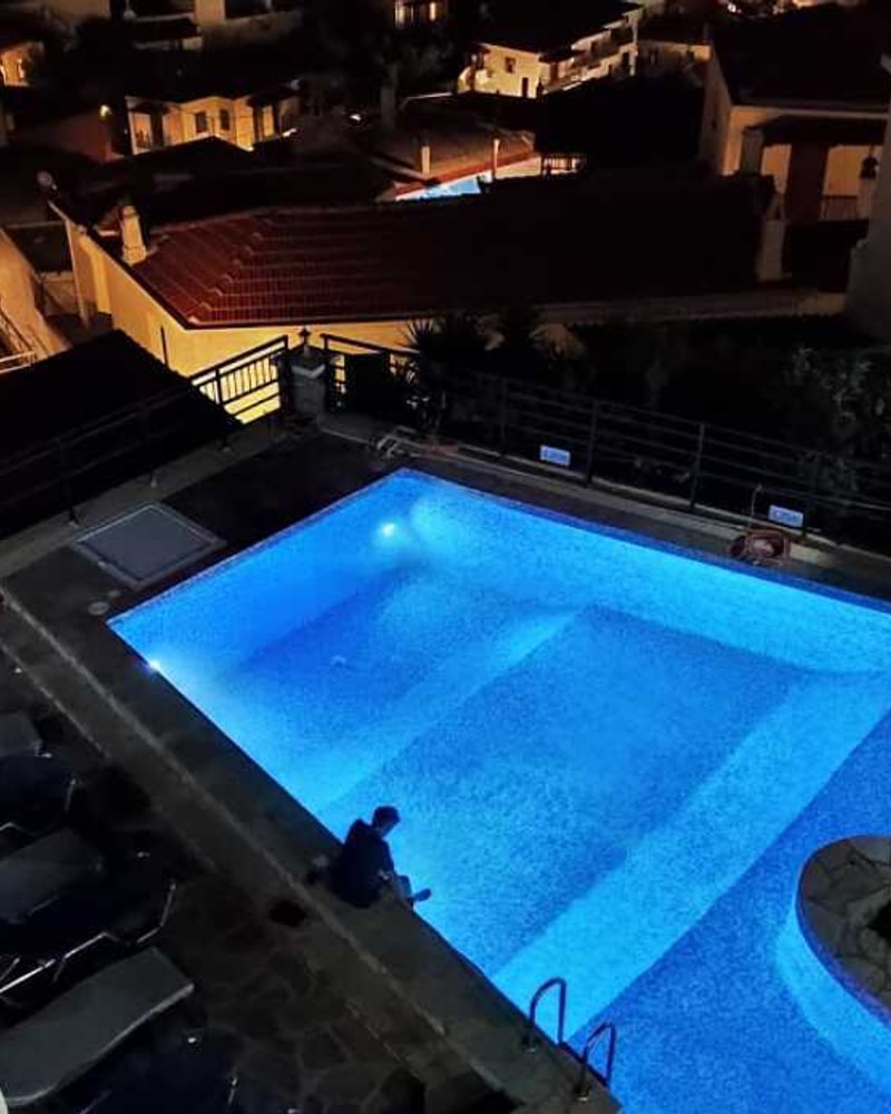 Oplev Skopelos med Apollo