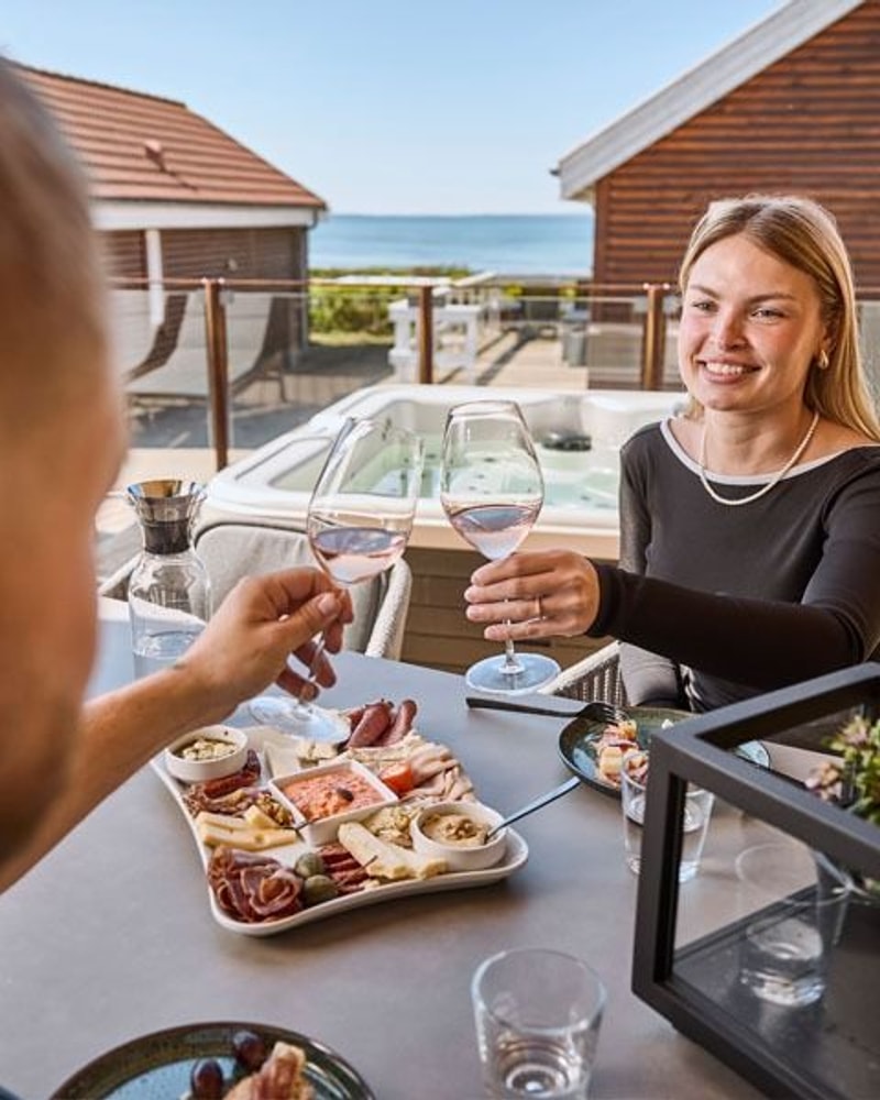 NYHED: Luksus feriehus med spa og havudsigt
