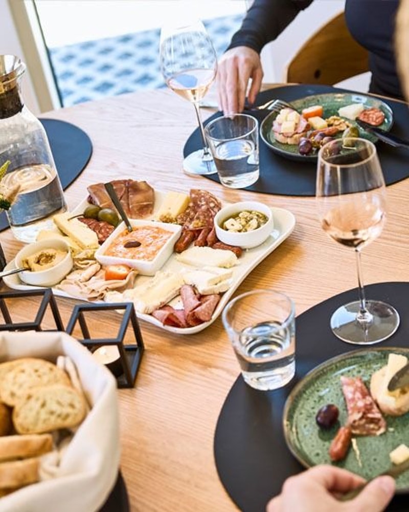 NYHED: Luksus feriehus med spa og havudsigt