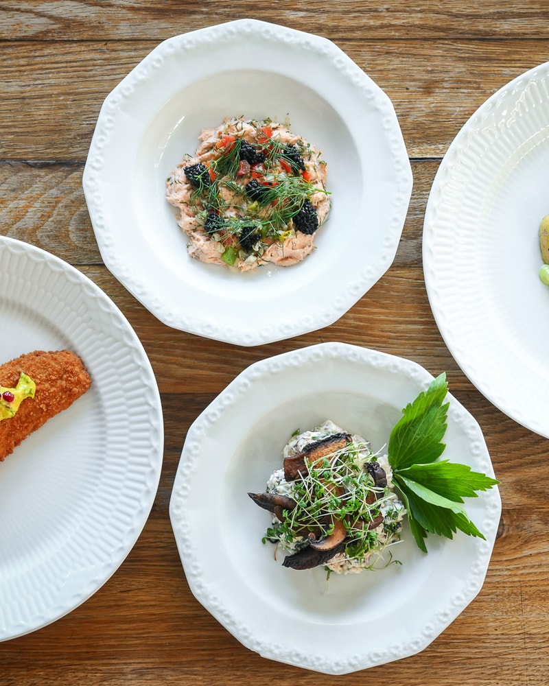 4-Retters Frokost på Strandmøllekroen i Klampenborg