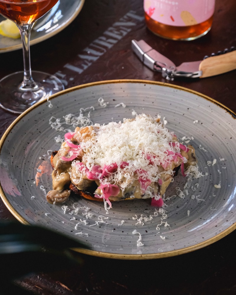 Frit Valg på Hele Madkortet @ Vinøs - Besøg Den Hyggelige Vinbar på Amager