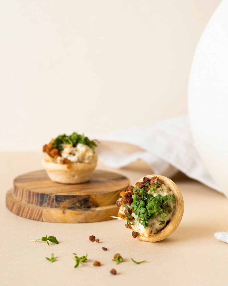 16 Mini-Smørrebrød fra Danish Minies - Smag Alle Dine Favoritter i Et Måltid