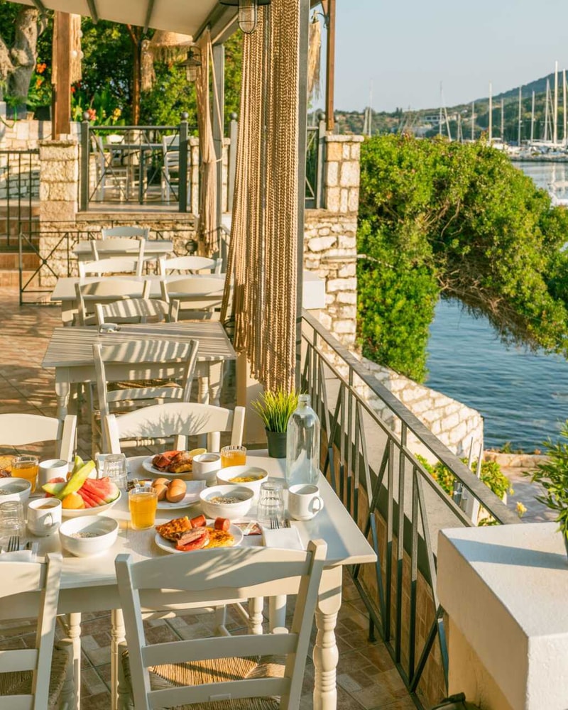 Voksenferie til Sivota med Apollo