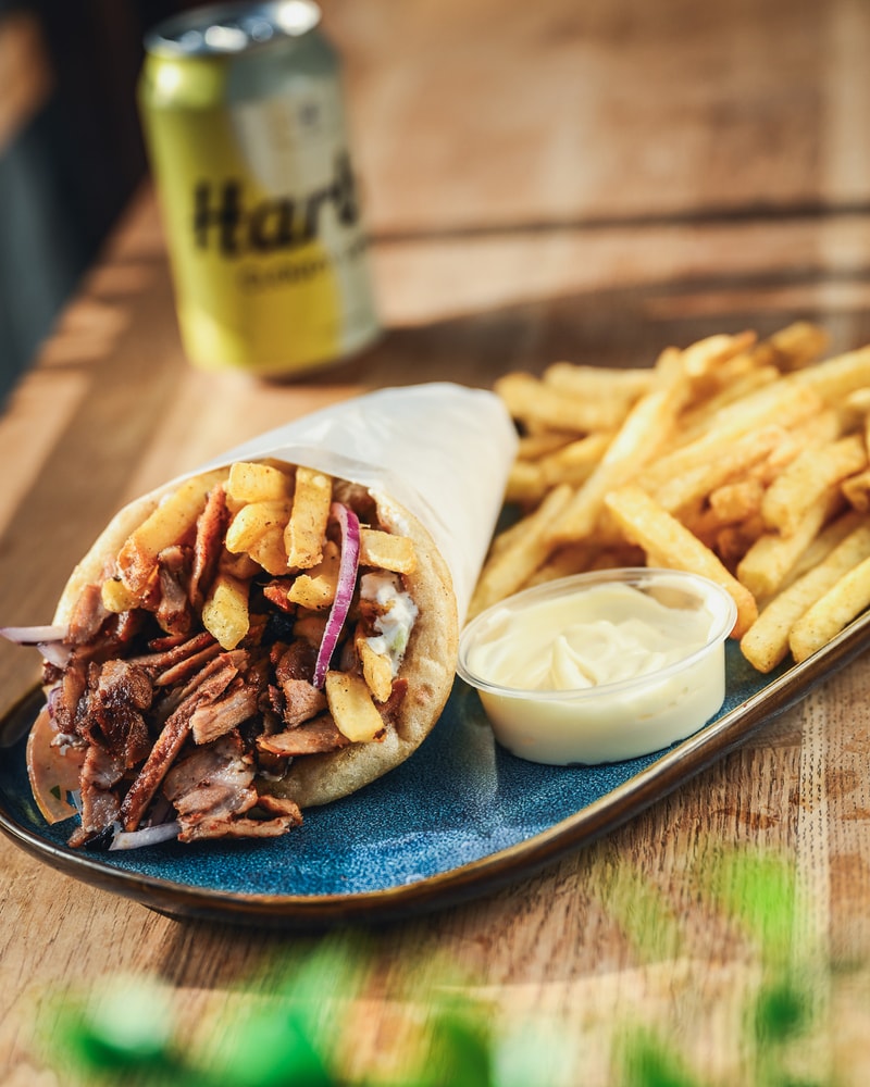 Valgfri Gyros-Combo @ The Greek på Godthåbsvej - Enkelt, Saftigt & Drønlækkert!