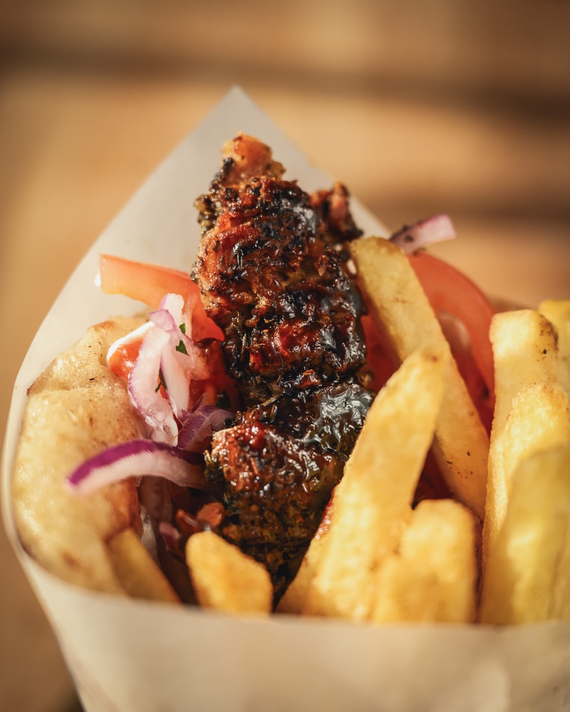 Valgfri Gyros-Combo @ The Greek på Godthåbsvej - Enkelt, Saftigt & Drønlækkert!