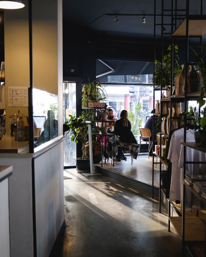 Valgfri Breakfast Plate @ Social Brew  - En Komplet Morgen i Hyggelige Omgivelser