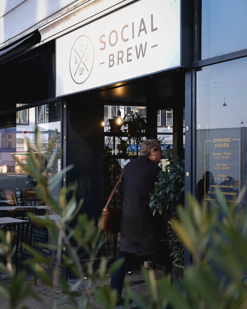 Valgfri Breakfast Plate @ Social Brew  - En Komplet Morgen i Hyggelige Omgivelser