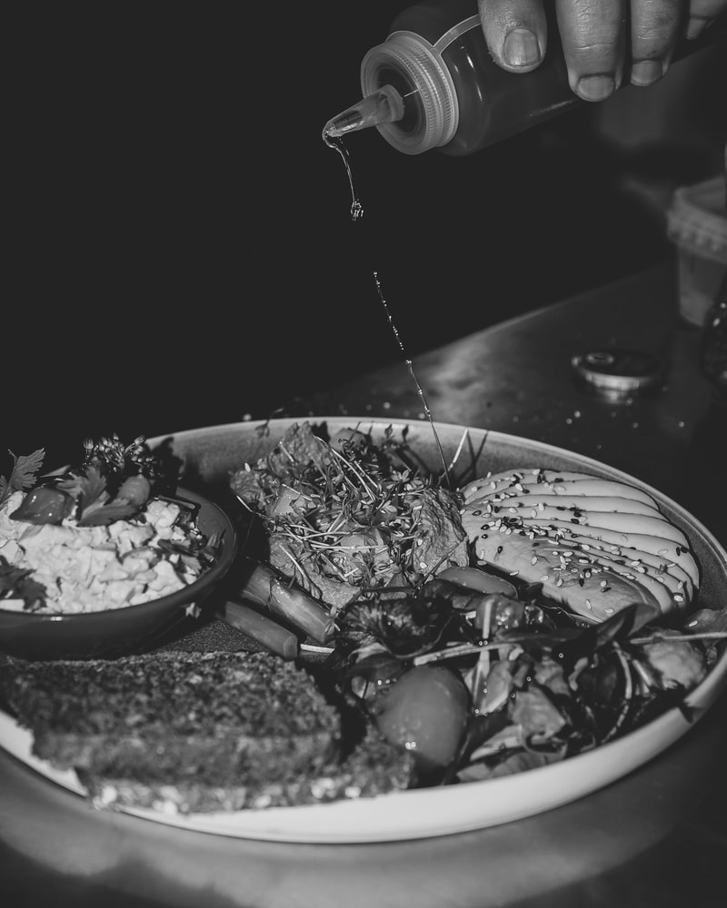 Valgfri Breakfast Plate @ Social Brew  - En Komplet Morgen i Hyggelige Omgivelser