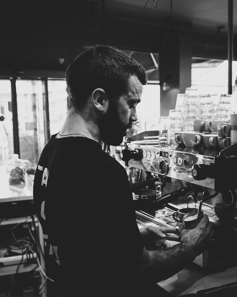 Valgfri Breakfast Plate @ Social Brew  - En Komplet Morgen i Hyggelige Omgivelser