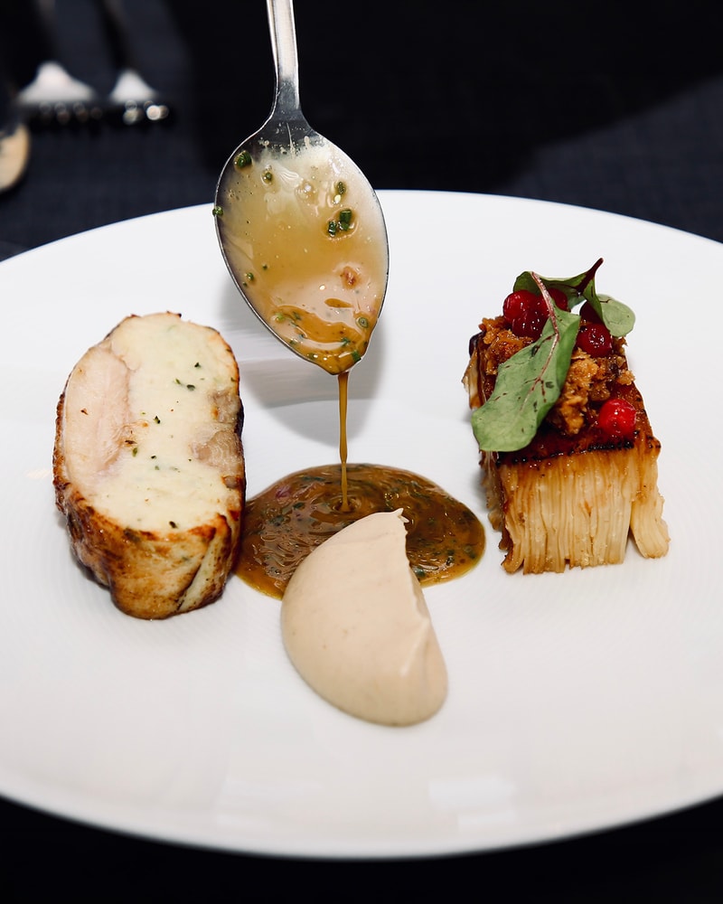 Forårsmenu hos Restaurant Rebel - Anbefalet i Michelin-guiden på 12. år