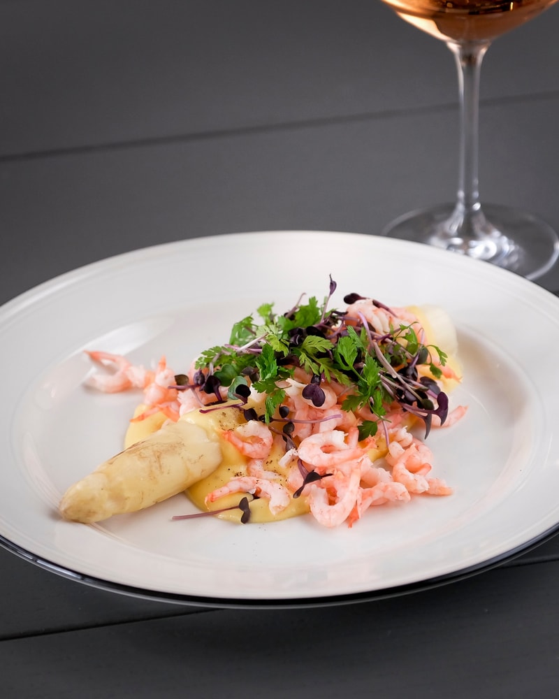 2-retters menu på No. 22 Bistro - Udsøgt gastronomi og udsigt over Rungsted Havn