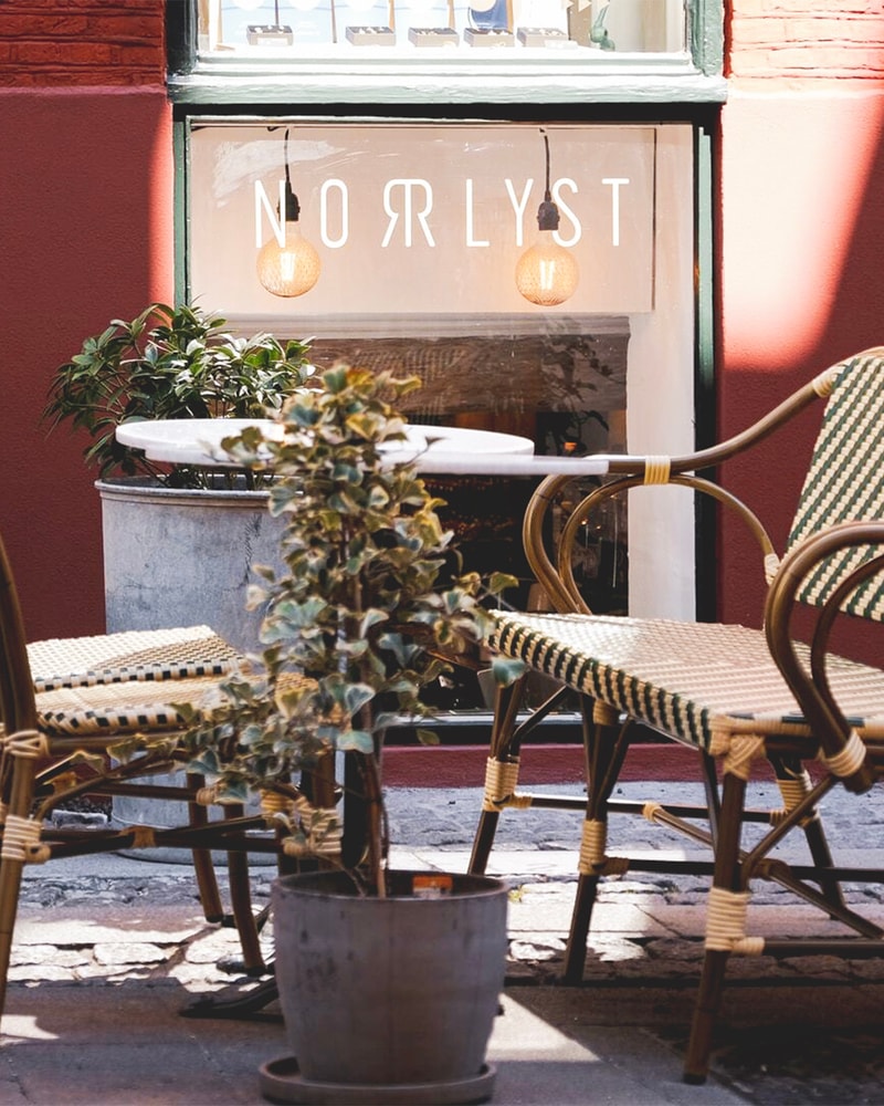 2 Valgfri Smørrebrød @ Norrlyst - Bib Gourmand-anerkendt Frokostoplevelse