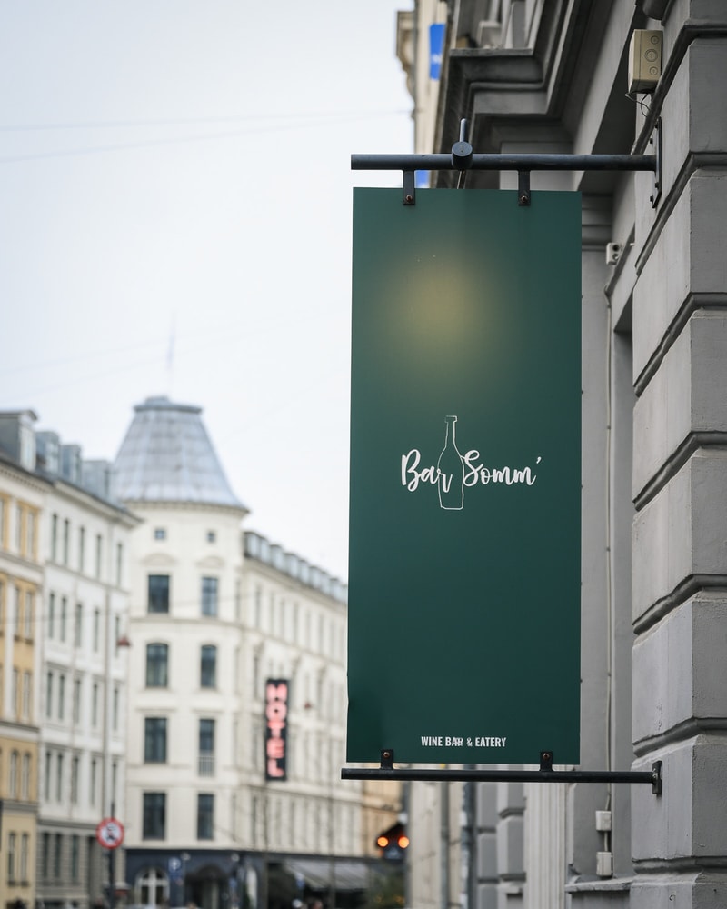 2 Valgfrie Glas @ Bar Somm' - Udforsk Alt Fra De Robuste Røde til De Sprøde Hvide 