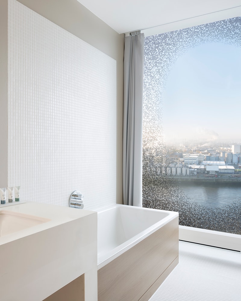Luksusophold i ikoniske Elbphilharmonie i Hamborg