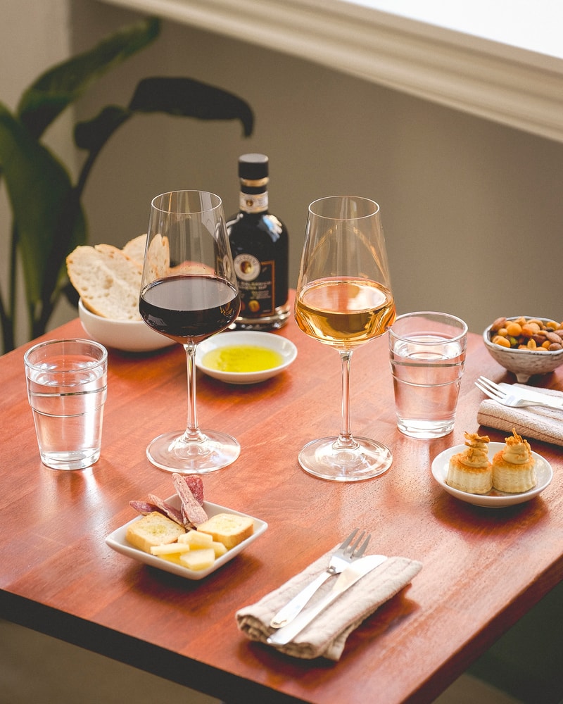Vin & Tapas @ Matching Grapes på Vesterbro - Gode Glas, Grin & Bidder