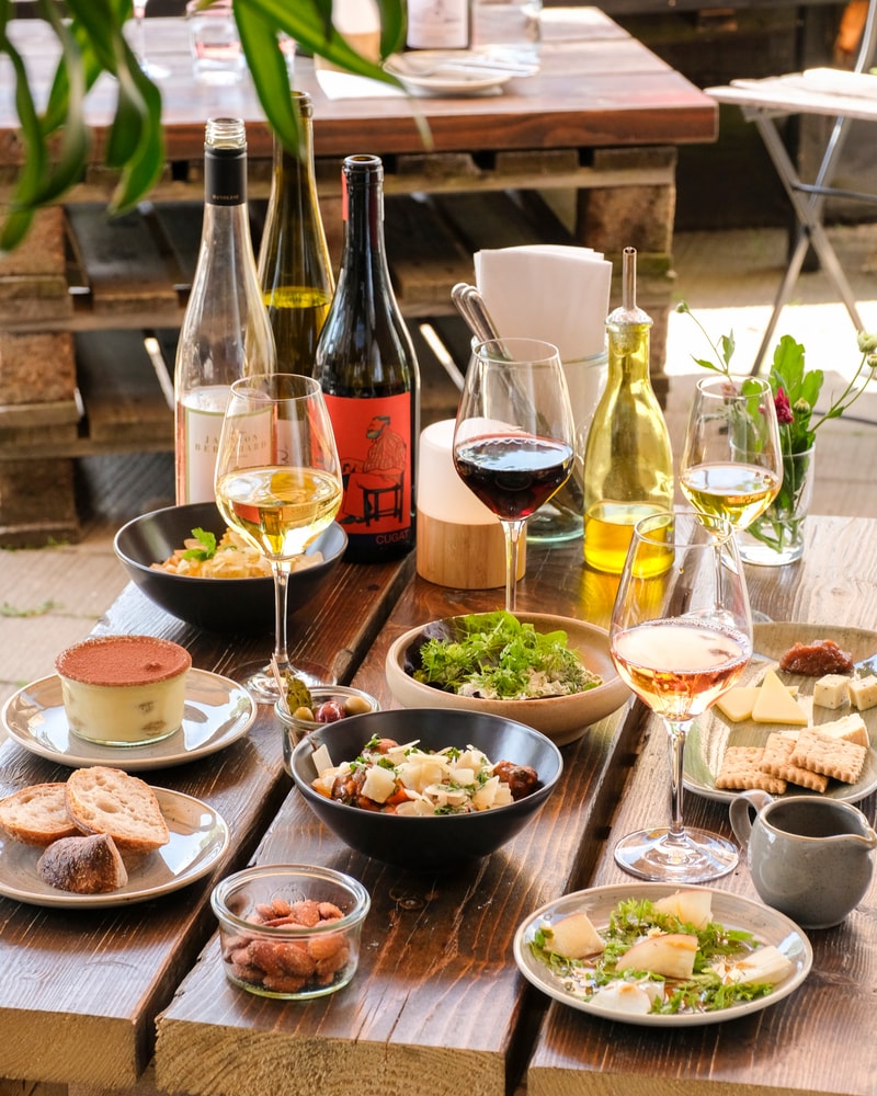 Månedens Menu @ Vinøs - Valgfri 3-Retters På Den Hyggelige Vinbar
