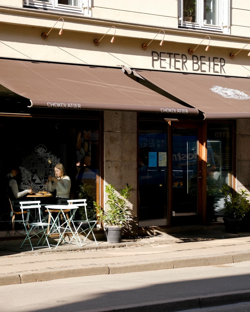Valgfri Isdessert + Kaffe @ Peter Beier - 13 Lokationer Takeaway & To Stay