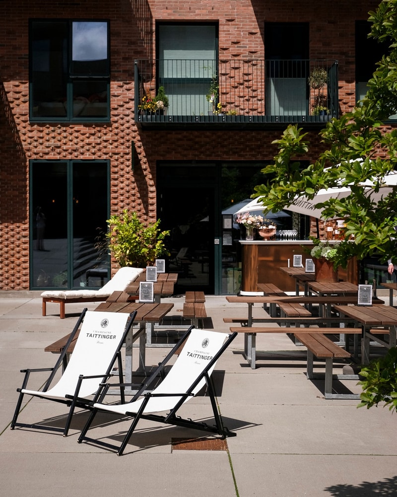 Valgfri Hovedret & Isdessert @ Carlsberg Byens Darling - Alexanders Bistro
