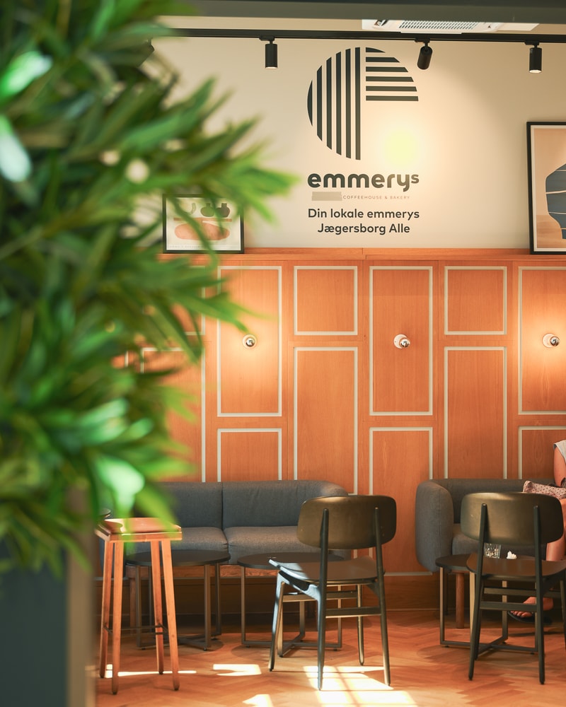 Morgencombo @ Emmerys - Valgfri Kaffe & Friskbagt BMO/Wienerbrød