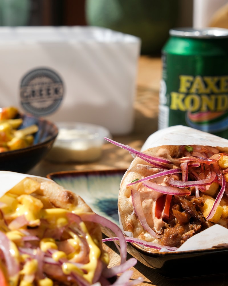 ½ PRIS: Valgfri Gyros @ The Greek - Enkelt, Saftigt & Drønlækkert!