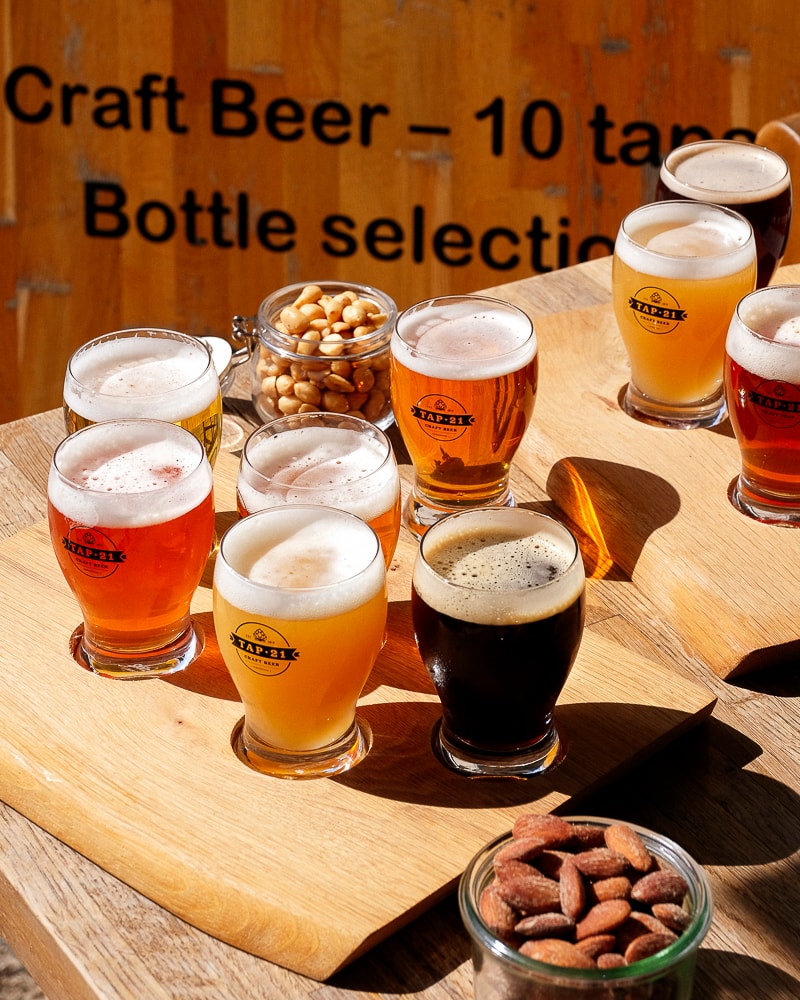 Valgfrit Tastingbræt m. 5 Øl + Valgfri Snack @ Tap 21 - Alverdens Specialøl Fra Hanen På Frederiksberg