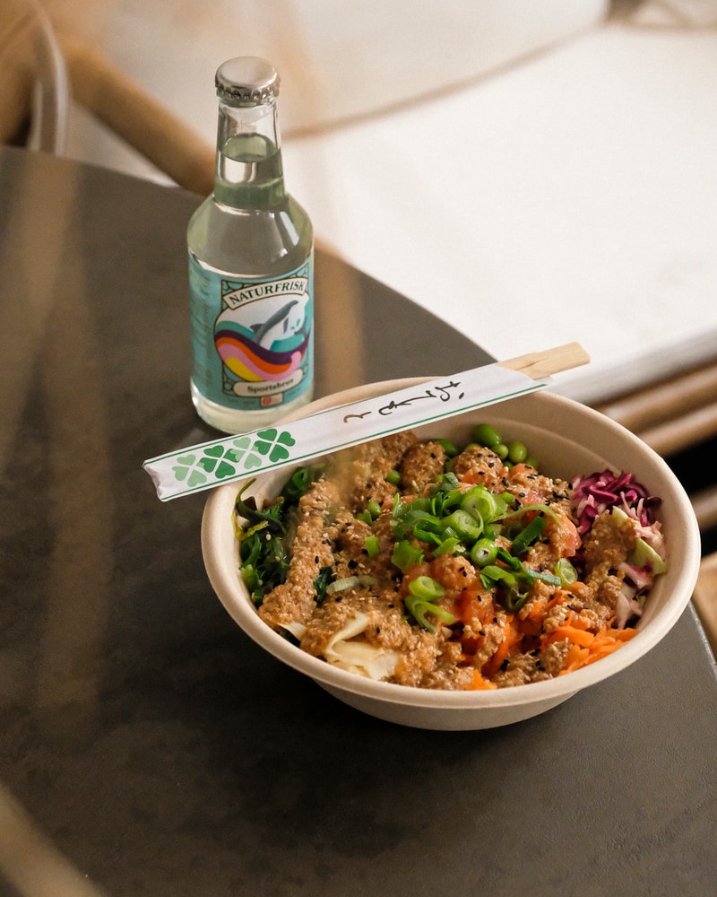 Valgfri Signature Poké Bowl @ Maui Poke - Pacific Poké Bowls Fyldt Med Friskhed!