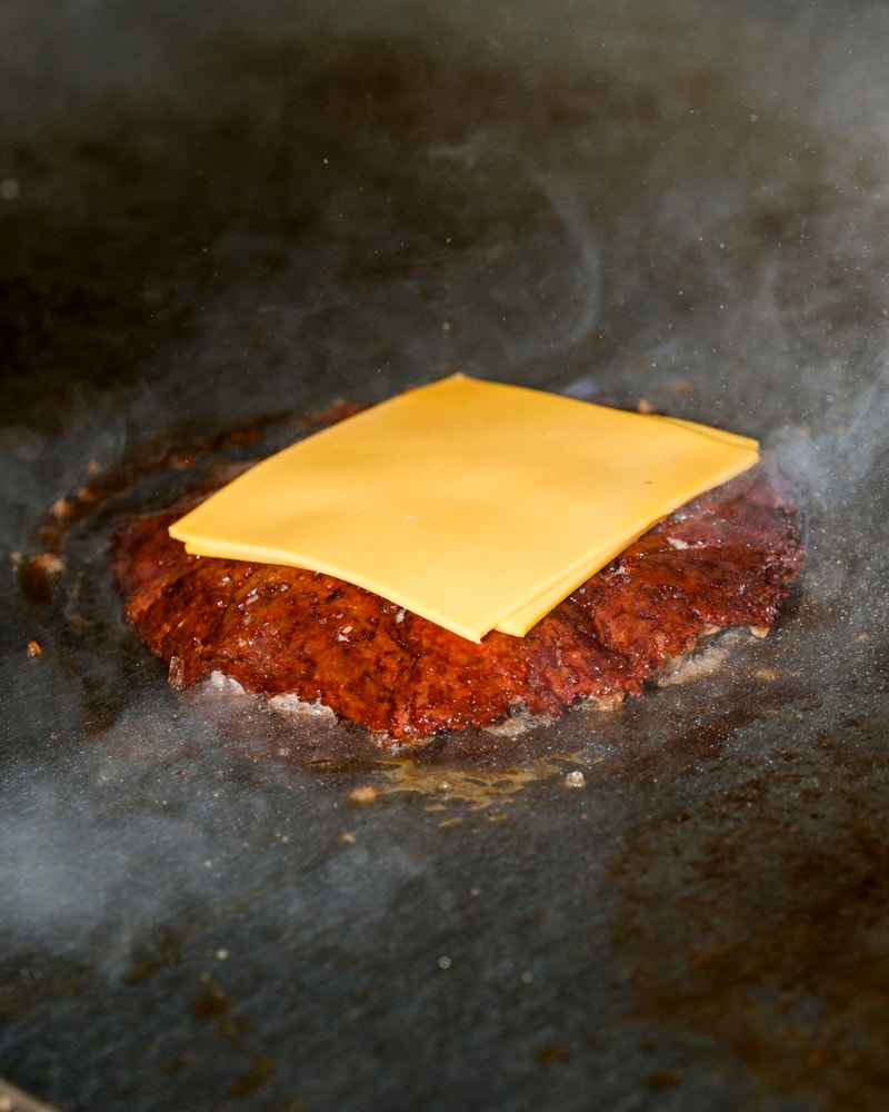 Smashburger + crispers valgfri dip @ Hill’s Grill – Streetfood Fra Grillen