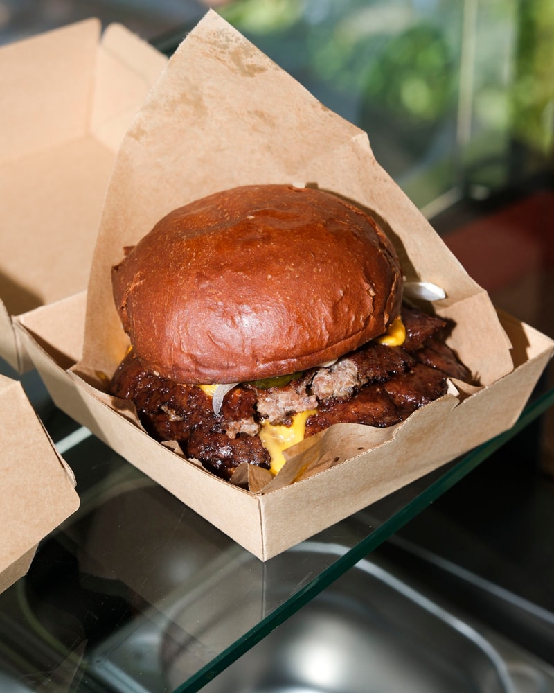 Smashburger + crispers valgfri dip @ Hill’s Grill – Streetfood Fra Grillen