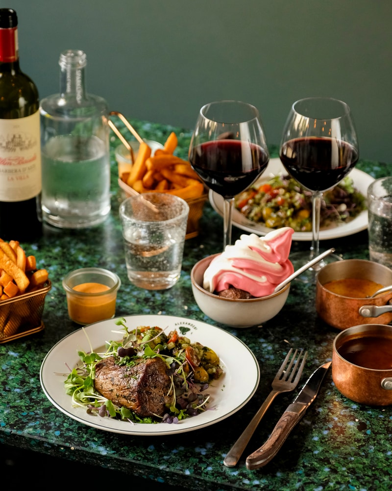 Steak & Fries @ Carlsberg Byens Darling - Alexanders Bistro
