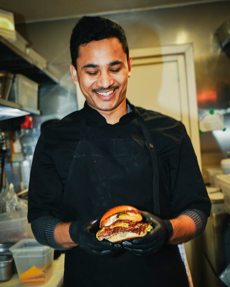 Valgfri Burger + Jolly Sodavand @ Pops Diner - Byens Bedste Burger under Buen