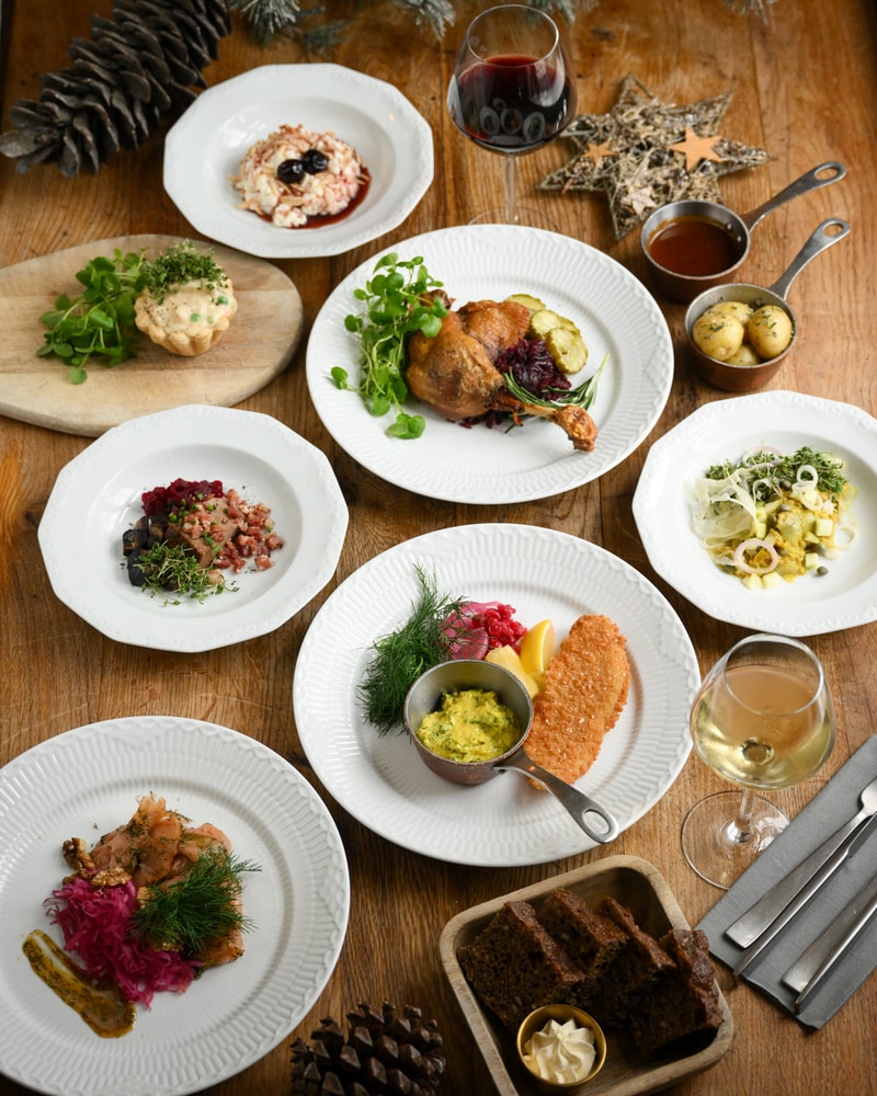 Oplev Strandmøllekroens Julebord - Højtidelig Menu i Stemningsfyldte Omgivelser!