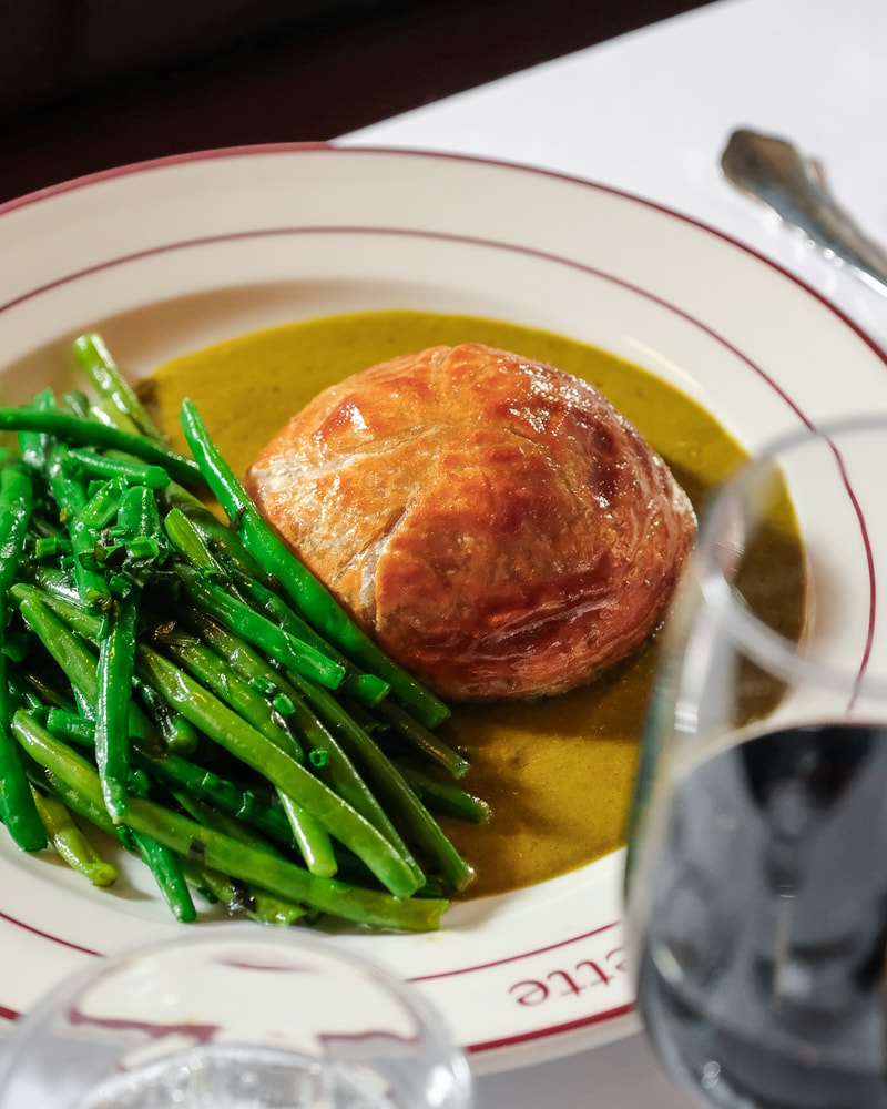 Frit valg på Hele Madkortet @ Bavette - Franske Bistroklassikere i Indre KBH