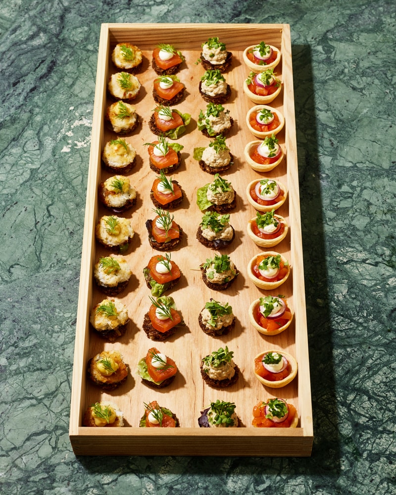 "Den Store Middag" fra Danish Minies - Smag Alle Dine Favoritter i Et Måltid