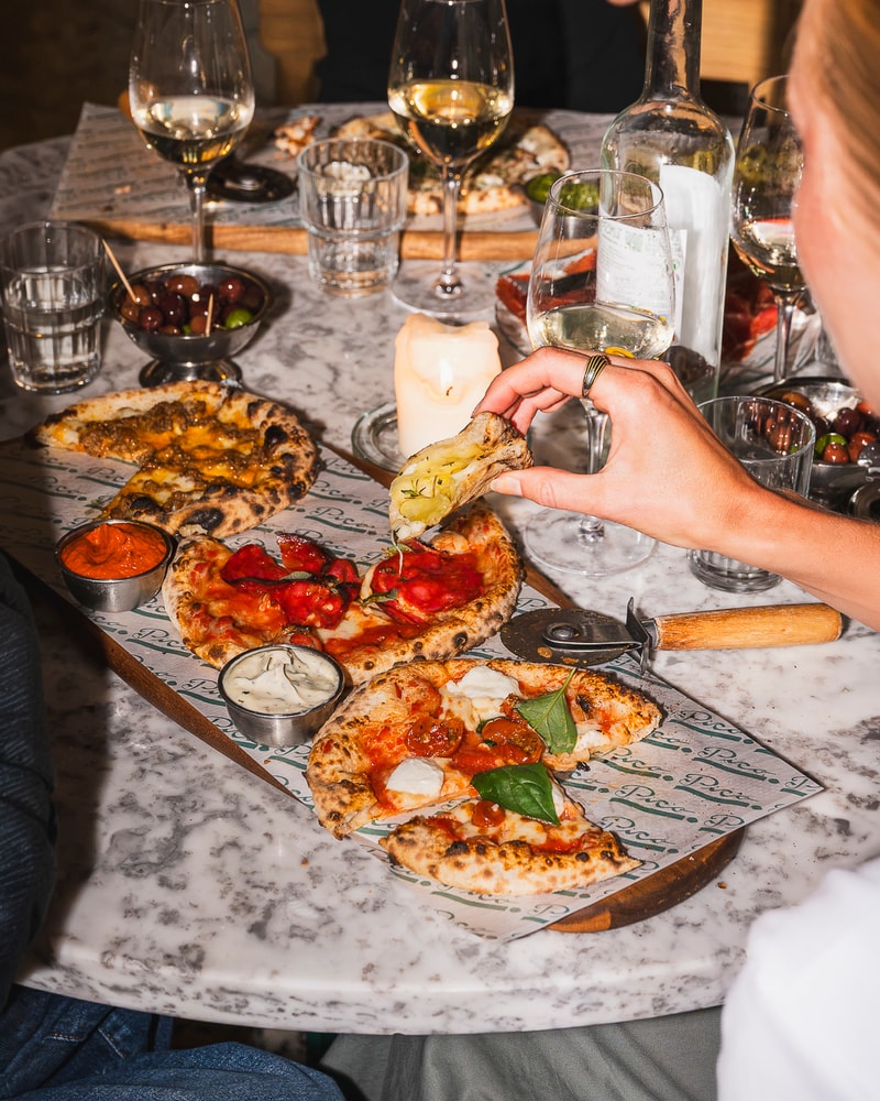 Frit valg til frokost @ Pico Pizza - surdejspizza & småretter skabt til at dele.