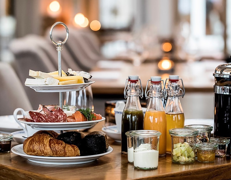 Luksuriøs brunchbuffet på Marienlyst Strandhotel