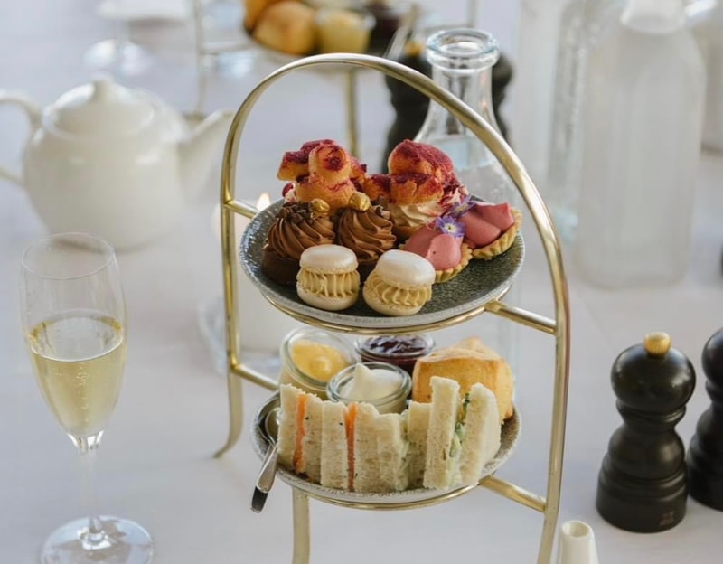 Marienlyst: Pool Club og Afternoon Tea