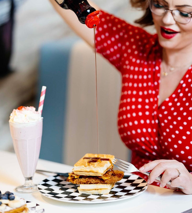 Halv pris: Frit valg på ægte amerikansk diner-morgenmad hos Stacy's