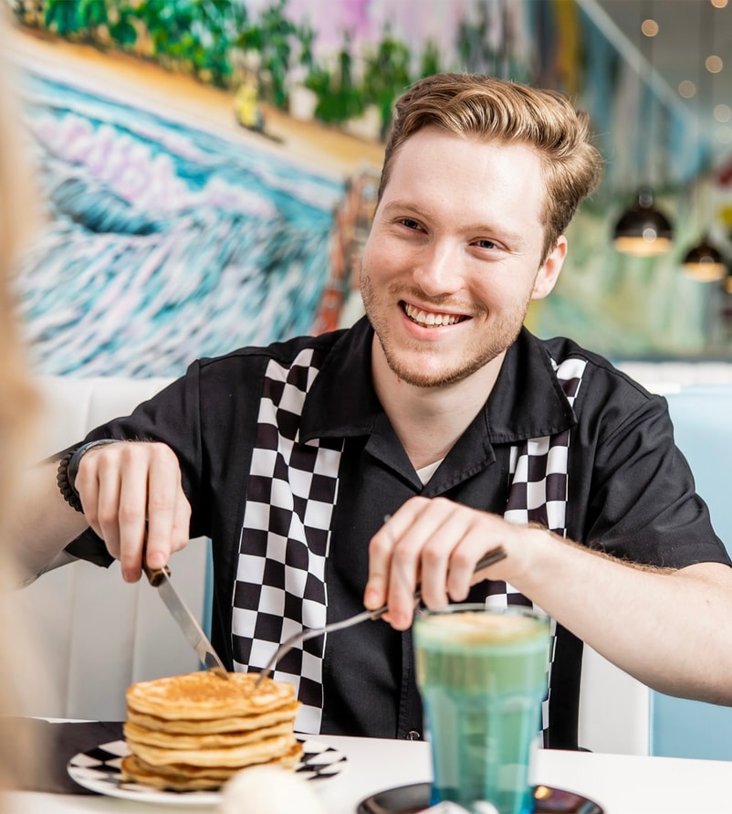 Halv pris: Frit valg på ægte amerikansk diner-morgenmad hos Stacy's