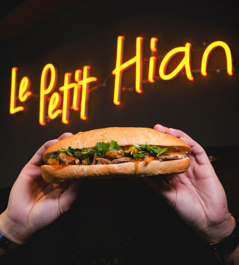 Valgfri Combo - Autentiske & Friske Banh Mi's fra Le Petit Hian i Indre By