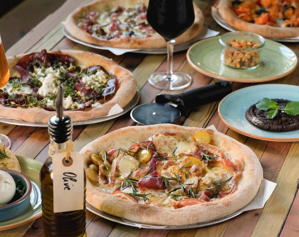 Rost til skyerne: 3-retters m/ Pizza & italienske specialiteter hos ikoniske Tribeca i Nordvest