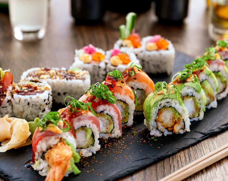 Gourmet & Uramaki Tasty Mix @ Sushi Lovers - Gælder alle 4 lokationer!
